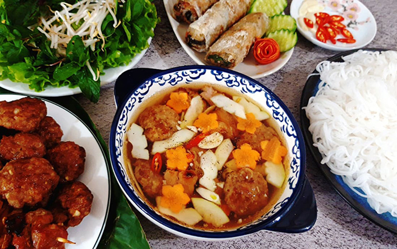 Bún chả Hà Nội 